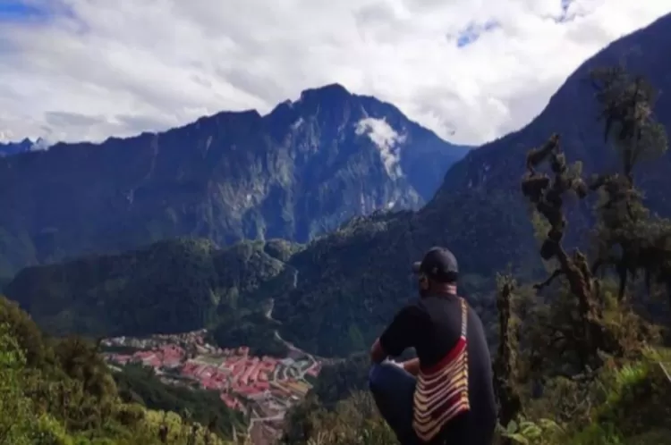 Tour Wisata ke Tembagapura : Negeri di atas awan, Papua