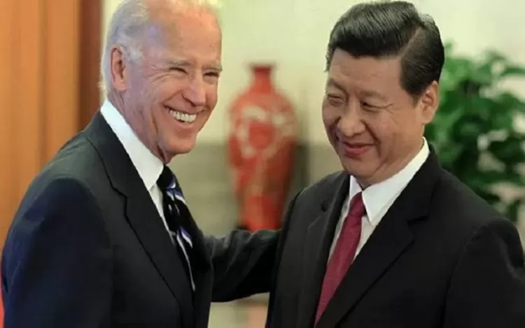 Potret bahagia dan kebersamaan Presiden Amerika Serikat Joe Biden dan Presiden Republik Rakyat China Xi Jin Ping dalam suatu momen tampak tertawa dan tersenyum