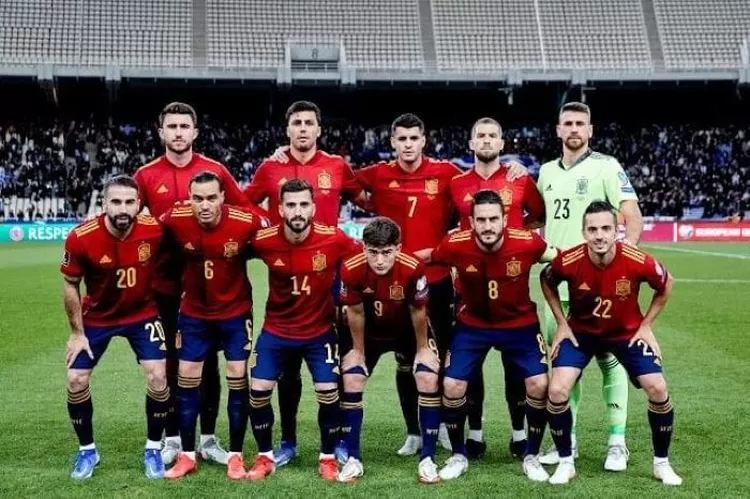 Luis Enrique mengakui bahwa dia masih bingung dalam menentukan formasi Timnas Spanyol di Piala Dunia 2022, yang mana La Furia Roja tergabung di Grup E dengan Jerman, Kosta Rika, dan Jepang.