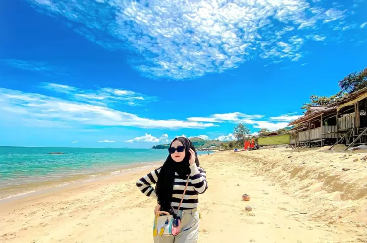  Pantai Pasir Panjang