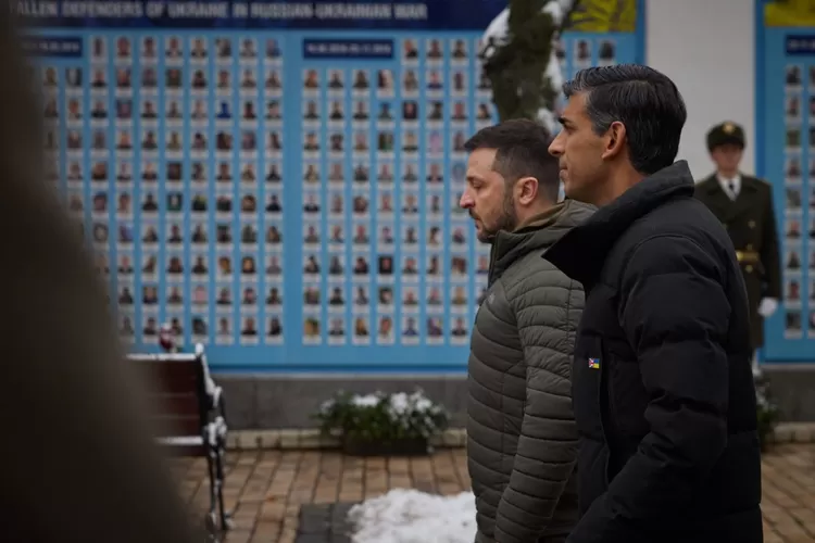 Potret kebersamaan Presiden Zelenskiy dengan PM Inggris Rishi Sunak membahas kedekatan Rusia dan Belarusia