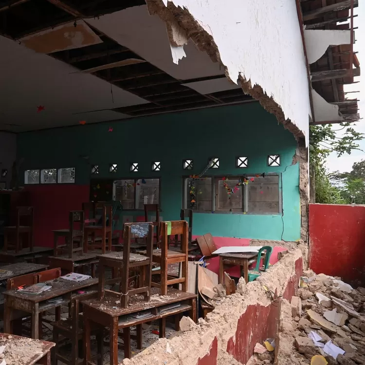  Potret gempa bumi Cianjur, salah satu daerah yang rawan bencana alam.   