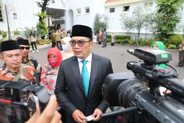 Ridwan Kamil turut berduka atas korban gempa di Cianjur.