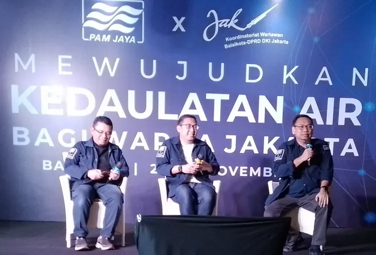 Diskusi terkait mewujudkan Kedaulatan  air bagi warga Jakarta menghadirka. Direktur Pelayanan PAM Jaya Syahrul Hasan , Direktur  Umum Teddy J Sitepu, Direktur  Teknik  Untung Suryadi pada Media Gathering di Lembang, Jawa Barat, Kamis -Jumat (24-25/11/2022).