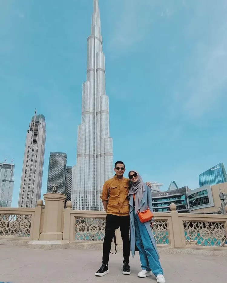 Alyssa Soebandono dan Dude Harlino