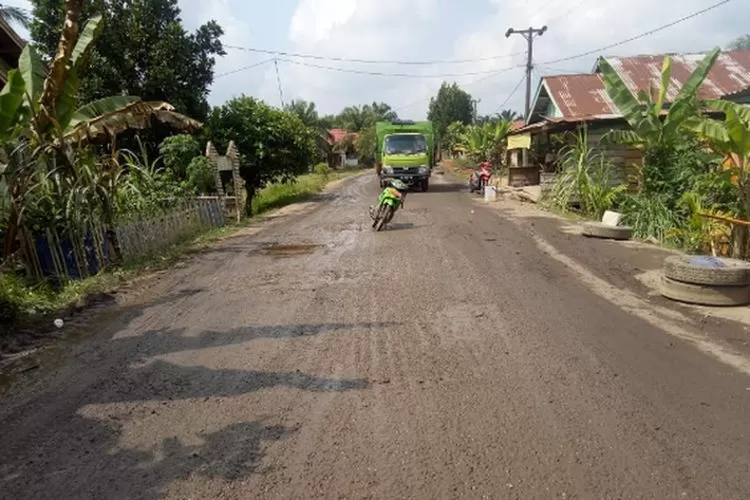 Kondisi jalan desa Kotoboyo
