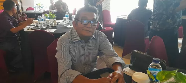 Ketua Amarta Rico Sinaga menjadi peserta FGD di hotel D arcici Cempaka Putih, Senin (19/12/2022).