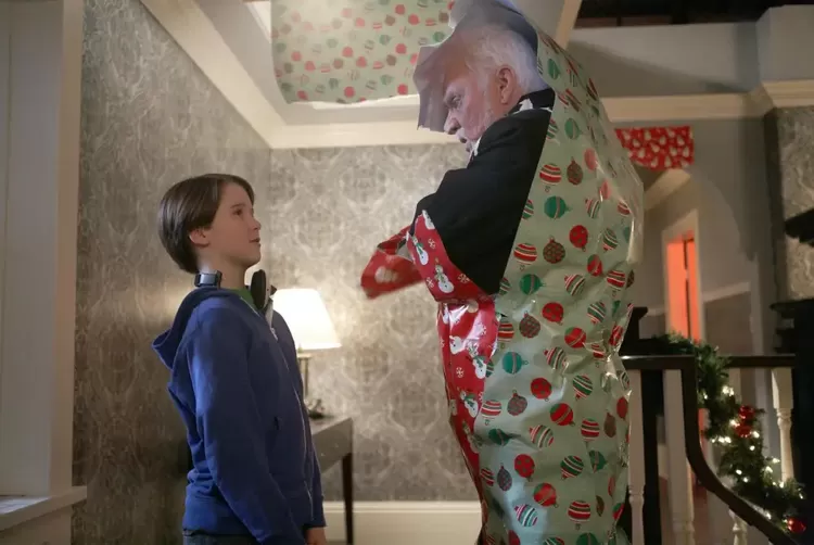 "Home Alone: The Holiday Heist" (2012)