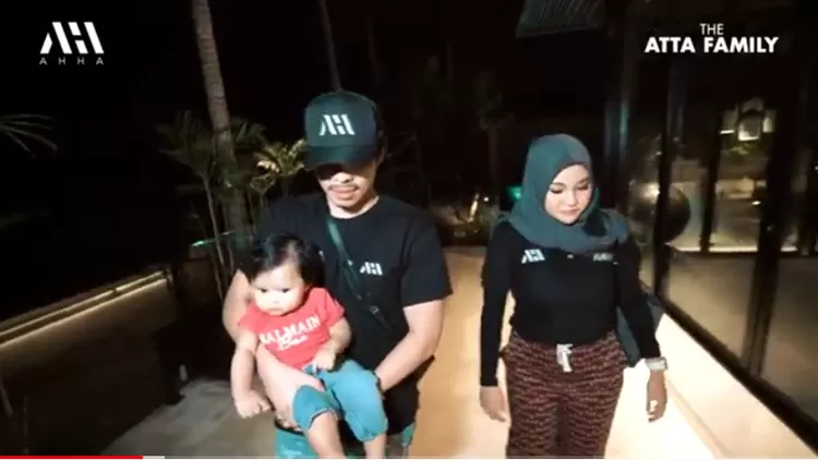 Aurel Hermansyah, Ameena dan Atta Halilintar berkeliling lingkungan villa