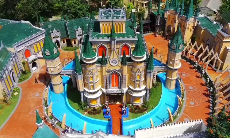 Tempat wisata Nicoles park di Puncak Bogor