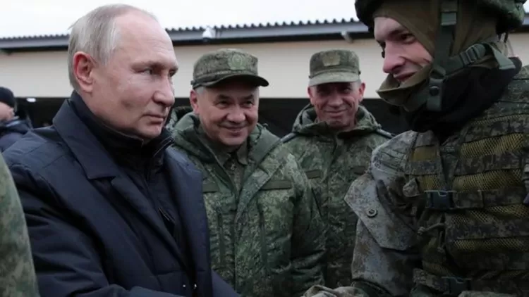 Putin bersama para militernya 