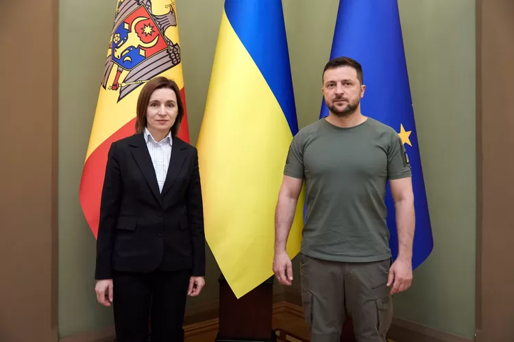 Zelenskiy dan Maia Sandu 