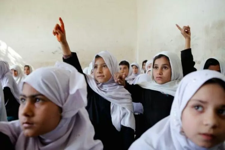 Anak perempuan Afghanistan