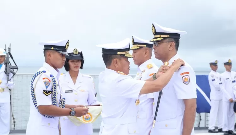 TNI AL/ Koarmada III Pemegang tongkat komando Gugus Tempur Laut (Guspurla) Koarmada III resmi berganti.