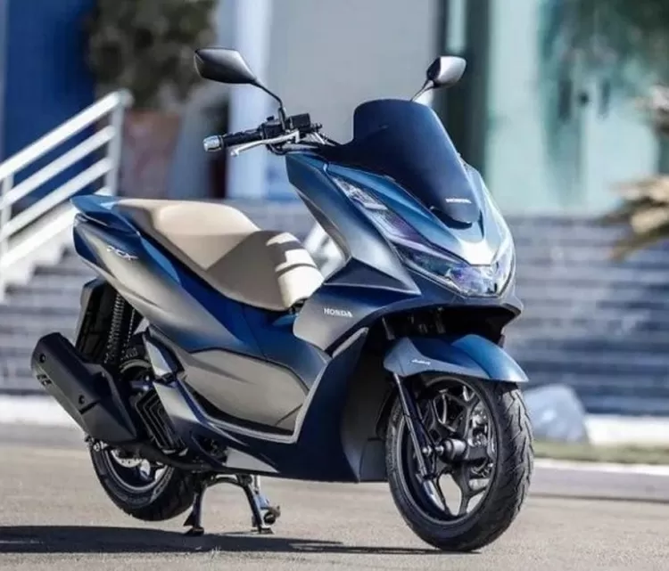 Harga dan Fitur Terbaru dari Honda PCX 160, Honda Forza Lewat Boss