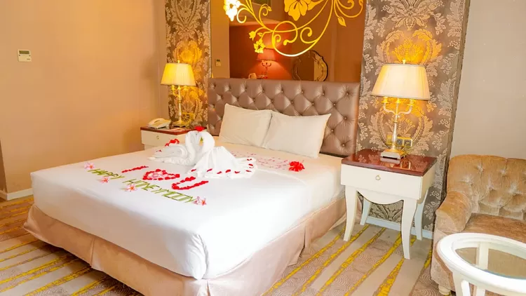 Salah satu fasilitas kamar di Sutan Raja Hotel & Convention Centre