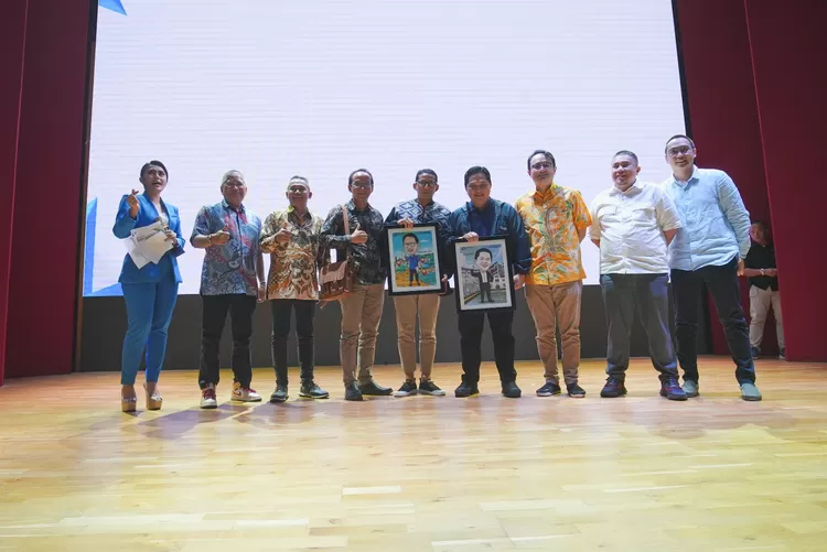 Menparekraf Sandiaga Uno dalam acara peresmian pengurus Jaringan Pemred Promedia (JPP) yang digelar di Perpustakaan Nasional, Jakarta Pusat, pada hari ini, Selasa 14 Februari 2023.