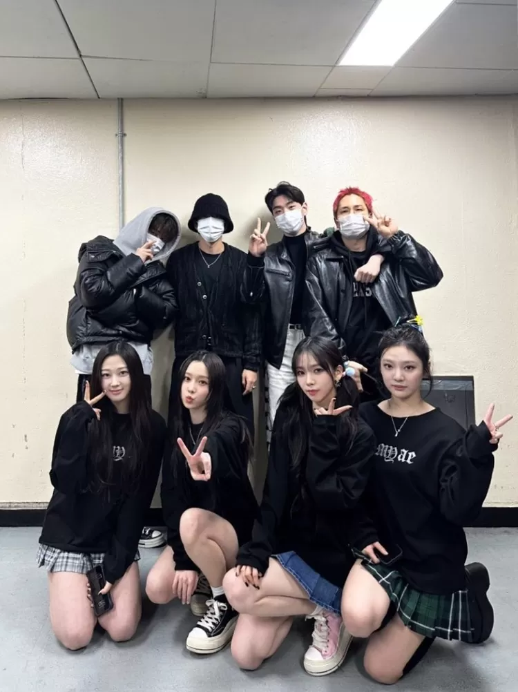 aespa dan B.I di backstage konser aespa