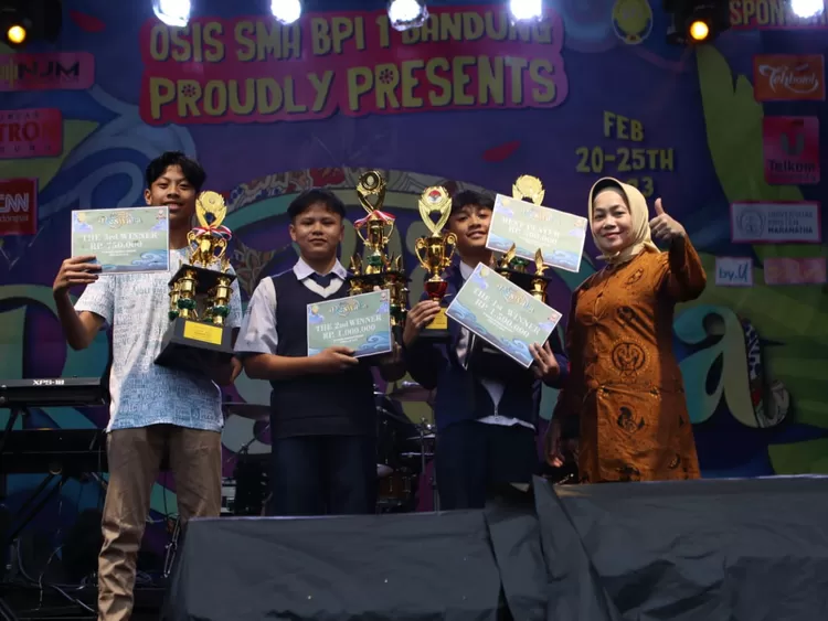 Para Juara Dalam Kegiatan Reswara SMA BPI 1 Bandung