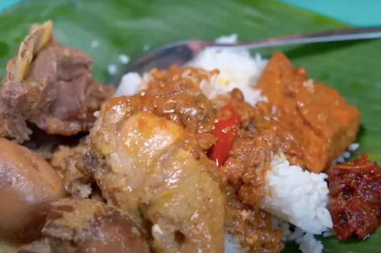 Gudeg menjadi salah satu makanan yang di Rindukan saat mudik Dari Kota Jogja
