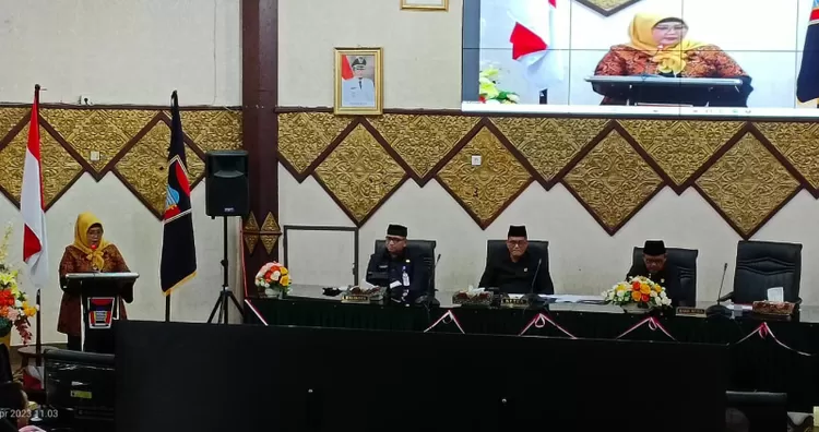 Suasana Rapat Paripurna DPRD Kota Padang