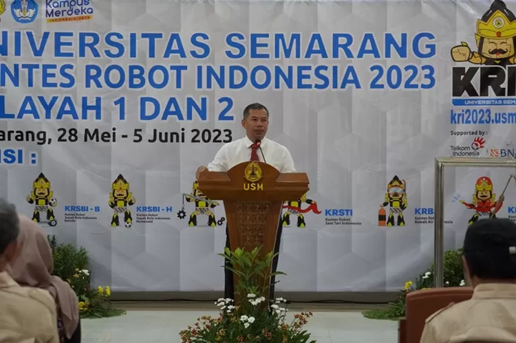 USM Resmi Buka Kontes Robot Indonesia 2023 Tingkat Wilayah 1 dan 2