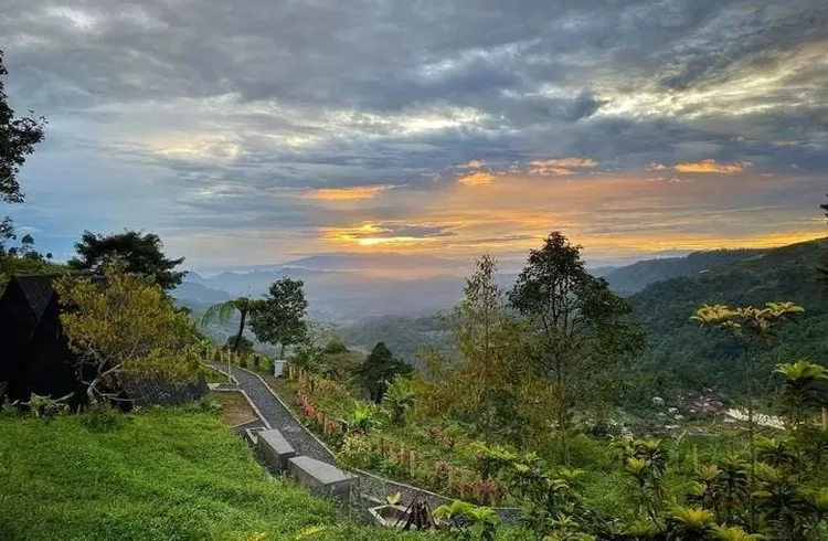 Harga Tiket Masuk Sky Campsite Bogor 2023 Ada Spot Foto Hits dan Viral