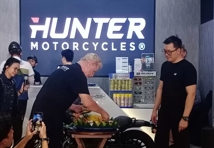 Syukuran Hunter Motorcycles Garage di Tangsel