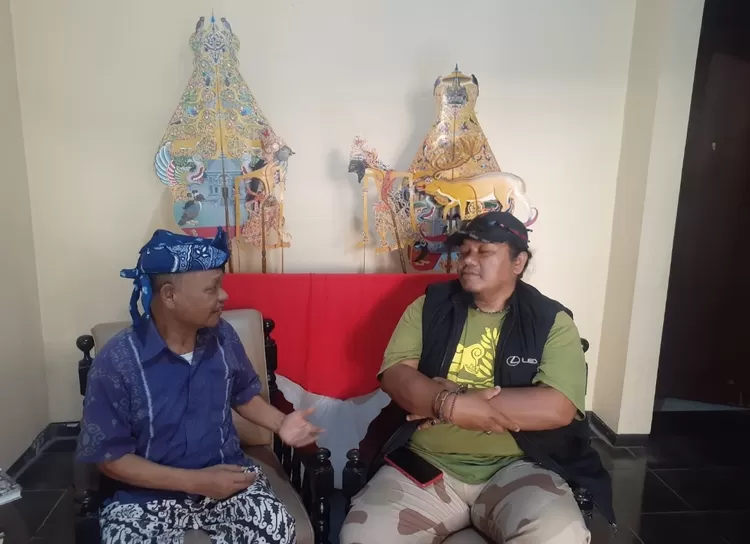 Koreografer dari Borobudur Lukman Fauzi Mud dan budayawan Bambang Eko Prasetyo yang mengajarinya seni membaca relief, telah memperkaya referensinya untuk menciptakan sendratari Maitribala