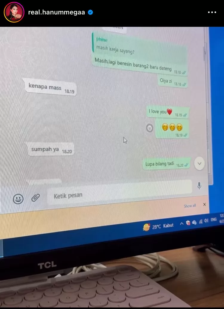 Isi chat perselingkuhan suami Hanum Mega.