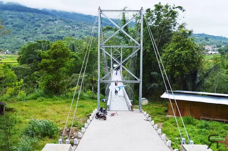 Jembatan Gantung Terpanjang di Indonesia Telan Rp5,5 Miliar Ada di Desa Crazy Rich Sumatera Barat