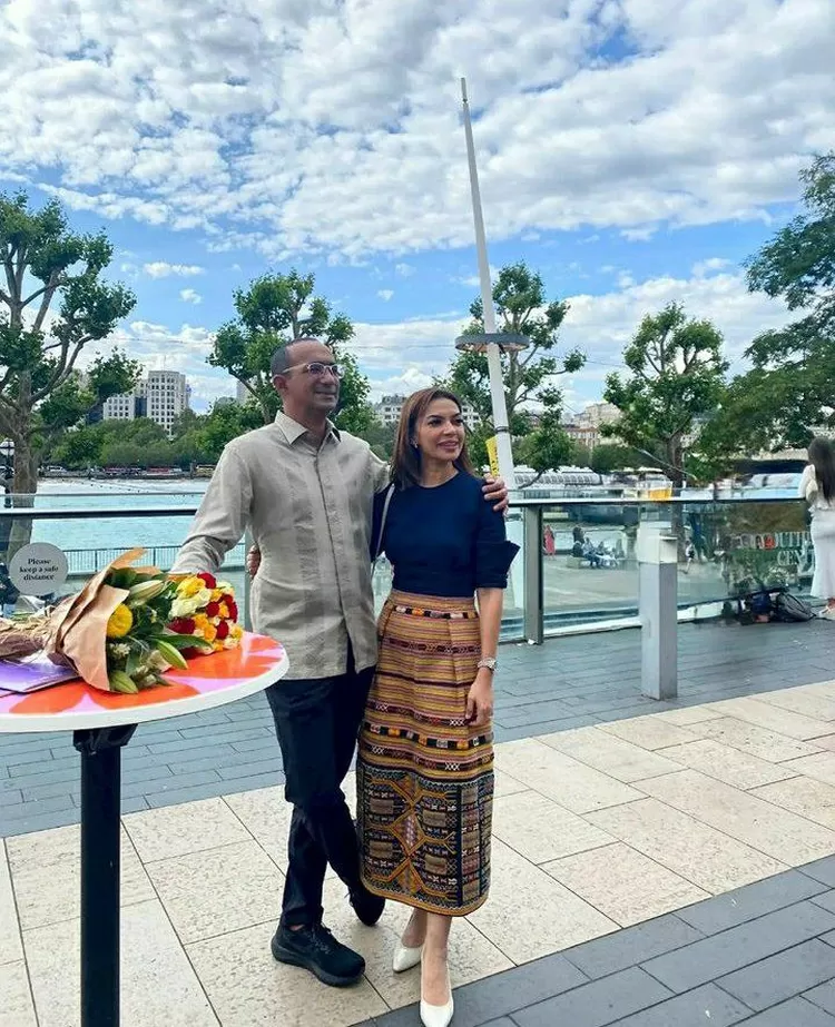 Kelulusan Izzat Assegaf, putra Najwa Shihab.