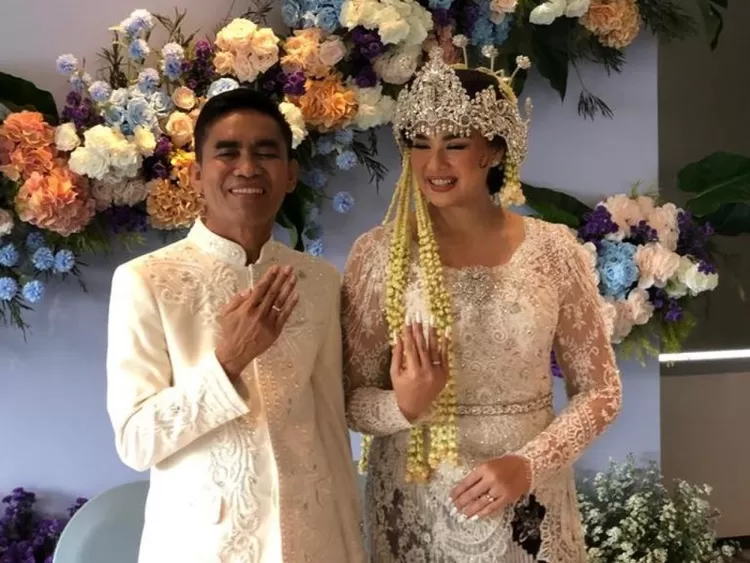 Anggota DPRD Sidrap, Idham Mase dengna Catherine Wilson. Foto: Istimewa