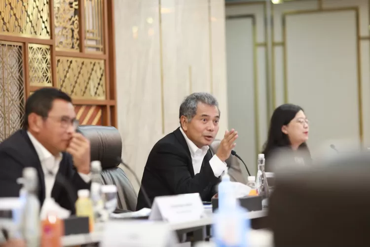 Holding Ultra Mikro telah melayani 36 juta nasabah kredit mikro dan ultra mikro, dengan total nilai kredit yang disalurkan mencapai Rp577,9 triliun. 