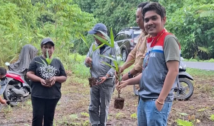 Pilot Project KOMPAK (Kolaborasi Pemberdayaan Masyarakat Kampung Penyangga Kawasan Konservasi) di Kabupaten Raja Ampat, Papua Barat