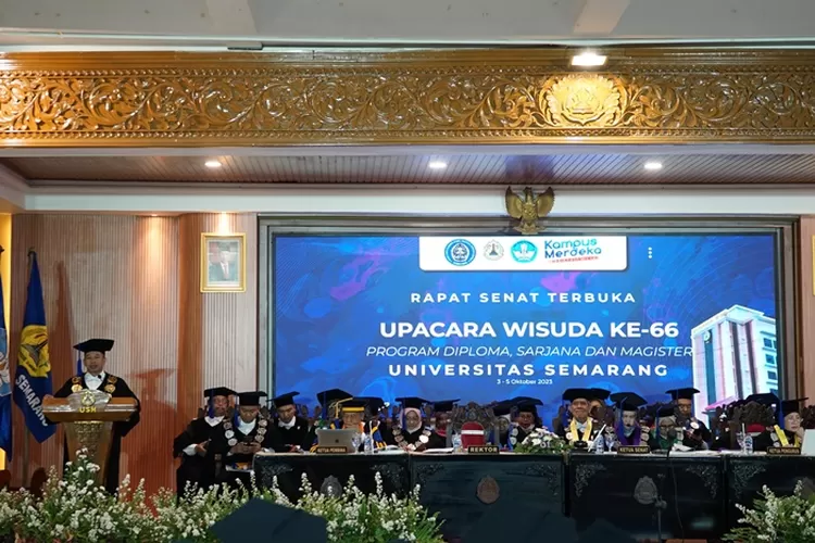 Rektor USM Dr Supari ST MT Beri Pesan Mendalam Wisuda ke 66 USM