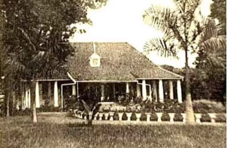 Rumah tinggal Andries de Wilde yang dijadikan gemeente huis 1906.