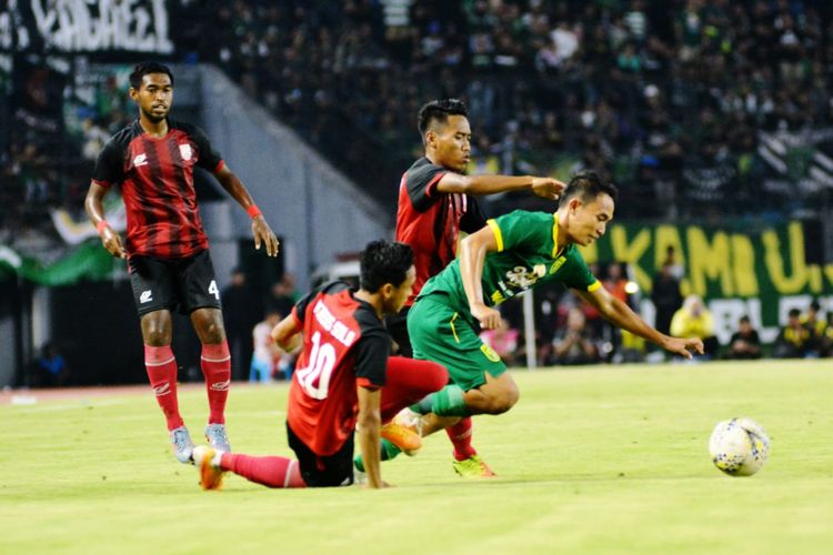 Surabaya 729 Game Persebaya Vs Persis Solo Laskar Sambernyawa Bawa 30