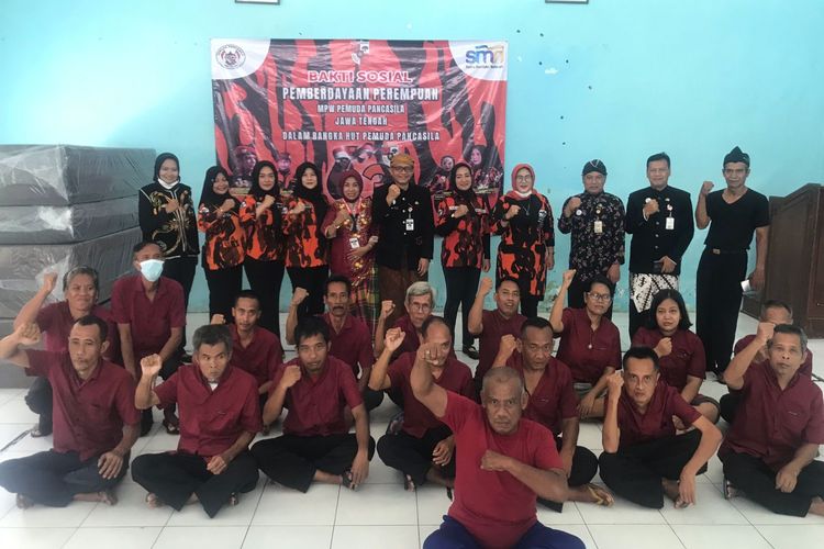 MPW Pemuda Pancasila Jateng Bersama Suara Merdeka Gelar Baksos di Panti Margo Widodo