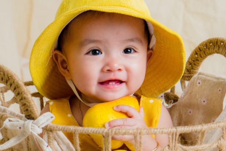 34 Nama Bayi Perempuan Islami dan Modern Lengkap dengan Artinya, Cocok buat Bayi di Rumah