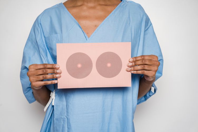 Faktor Apa Saja yang Bisa Menyebabkan Wanita Terkena Kanker Payudara? Simak Pendapat Para Ahli Berikut