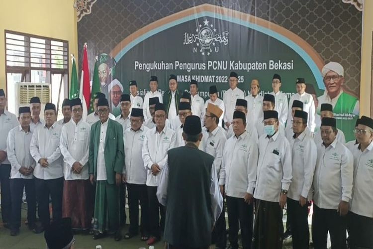 Gantikan H Komarudin, Pimpinan Pesantren Nurul Huda Resmi Dilantik jadi Ketua PCNU Kab Bekasi 