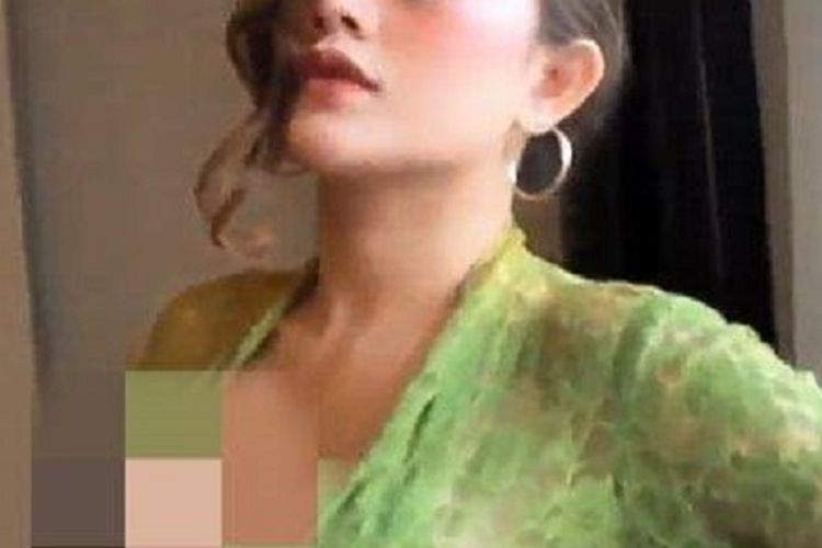 Hot Banget Usai Kebaya Merah Kini Muncul Video Syur Kebaya Hijau Berdurasi Menit Journal