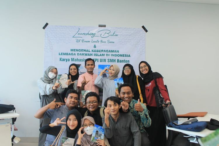 Mahasiswa KPI UIN Banten Luncurkan 2 Buku Sekaligus