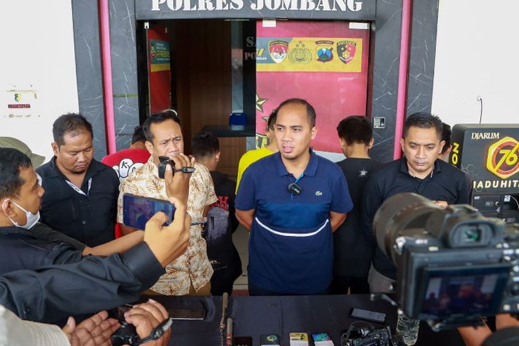 Video Viral 7 Pesilat Bikin Onar di Stadiun Merdeka Jombang Diringkus Polisi