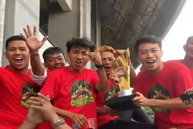 Rayakan Kemenangan jadi Juara Liga 3 Jawa Barat, Tim Persikasi Gelar Konvoi Keliling Kota Bekasi