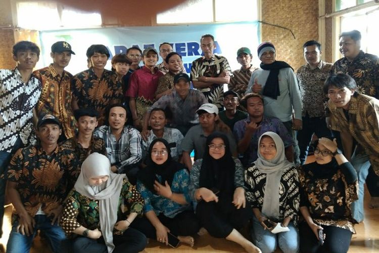 Mungkin yang Pertama di Kota Bekasi, Pengurus RW 01 Harapan Jaya Ini Gelar Raker di Puncak Bogor
