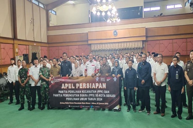 Dihadiri Plt Wali Kota, Ketua KPU Resmi Lantik Anggota PPS se Kota Bekasi 