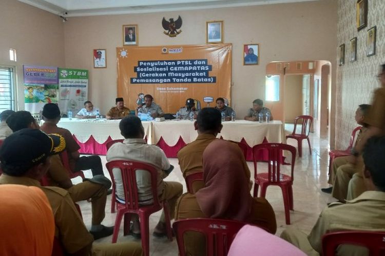 BPN Kab Bekasi Gelar Penyuluhan PTSL dan Sosialisasi Gemapatas di Desa Sukamekar