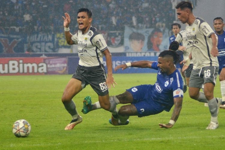 PSIS Semarang Gagal Kalahkan Persib, Malah Terjungkal di Kandang Dengan Skor 1-3